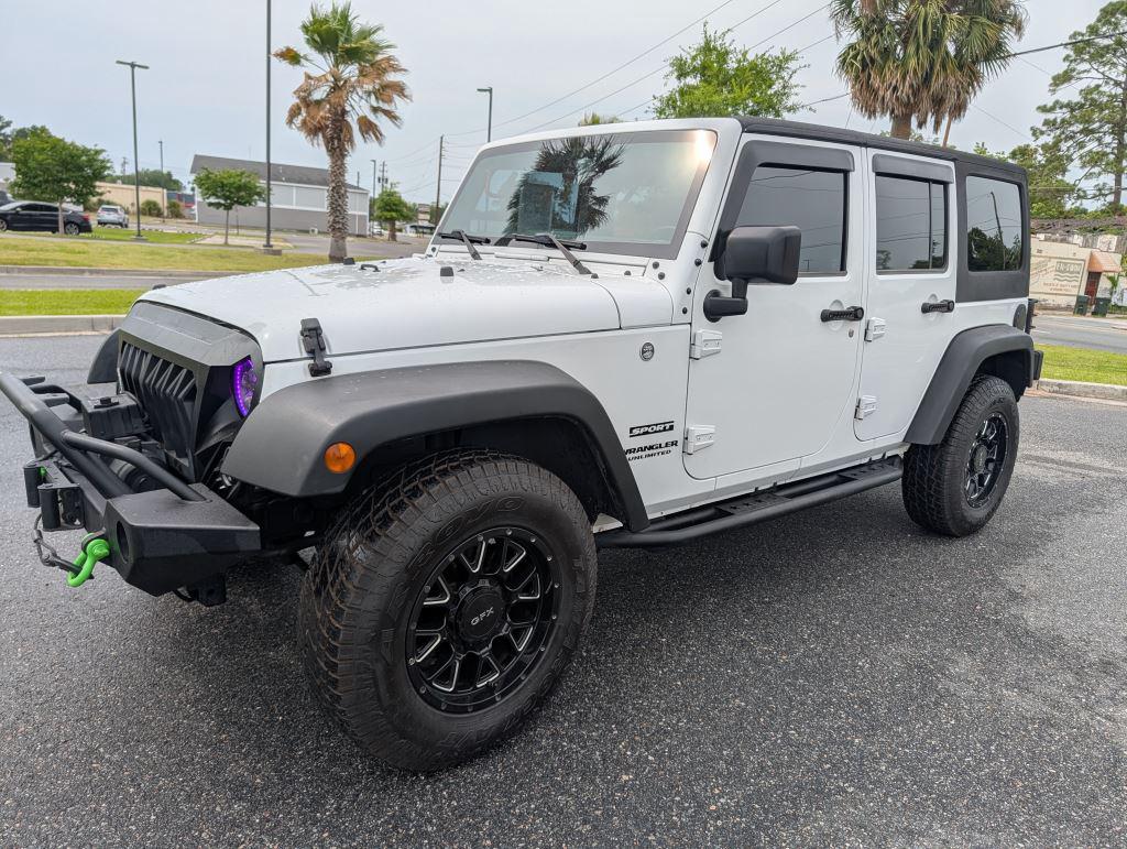 2017 Jeep Wrangler Sport S's photo