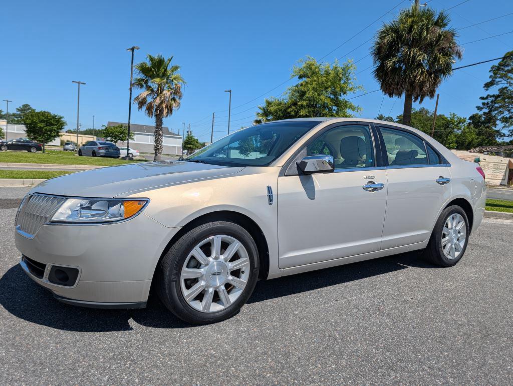 2010 Lincoln MKZ's photo