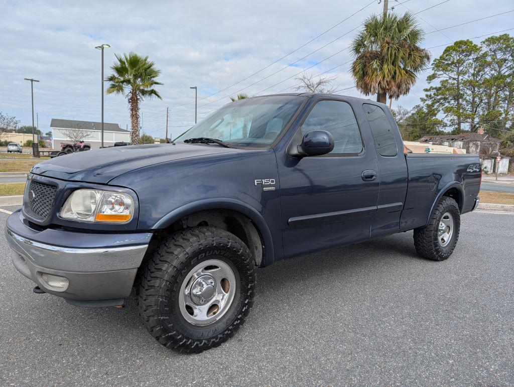 2003 Ford F-150 Lariat's photo