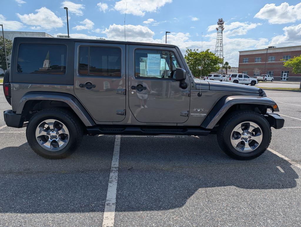 2018 Jeep Wrangler JK Unlimited Sahara - Photo 6