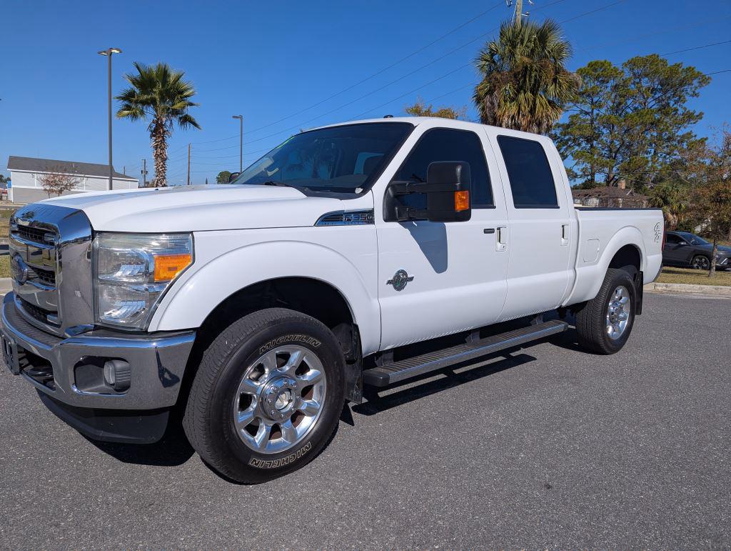 2015 Ford F-350 Super Duty Lariat's photo